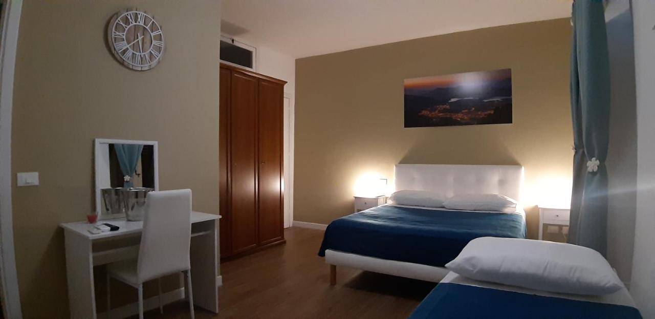 Guest House Piana Degli Albanesi Esterno foto